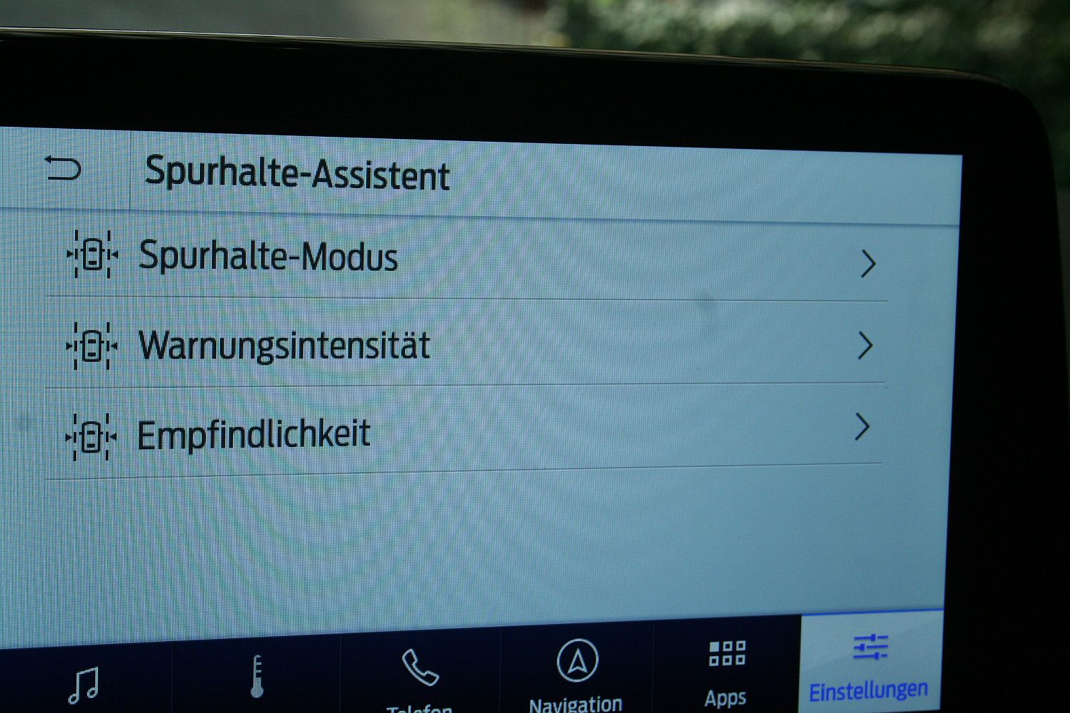 Button "Empfindlichkeit" für Spurhalteassisten im Sync 3